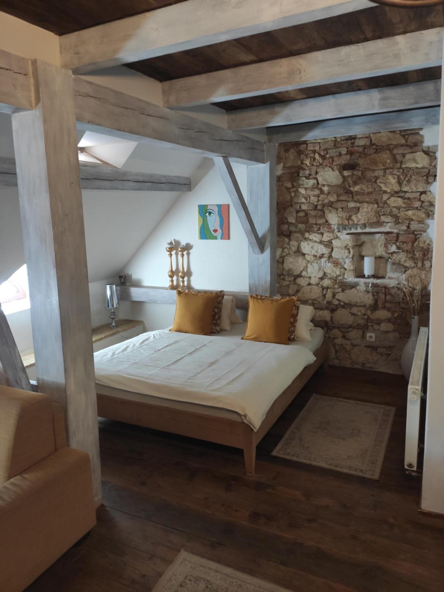 Apartmany Antico Микулов Экстерьер фото