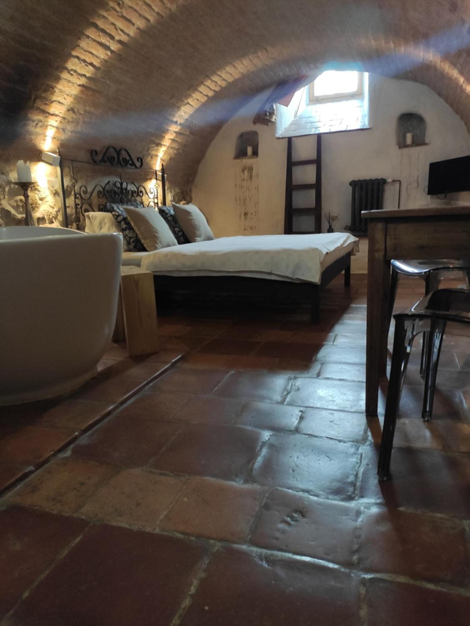Apartmany Antico Микулов Экстерьер фото